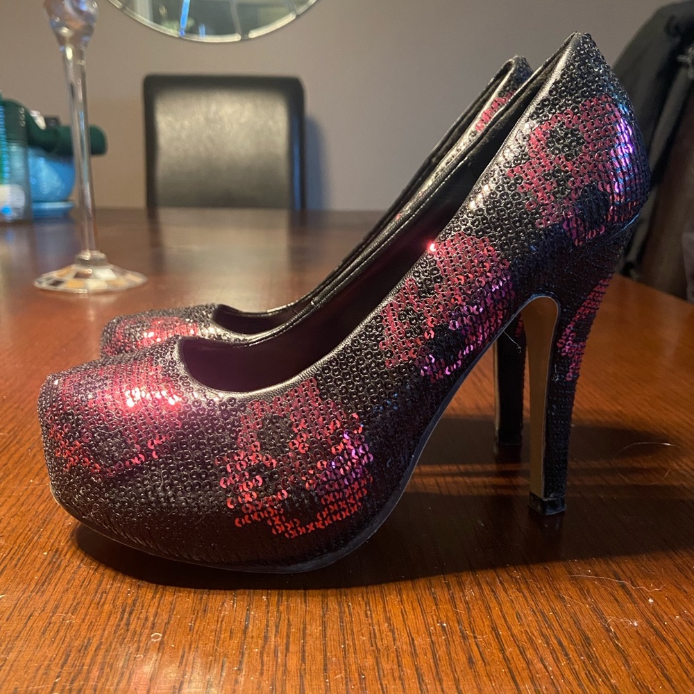 Iron fist skull heels
